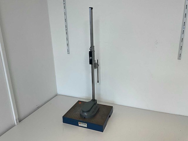 Hogetex digitale hoogte schuifmaat met vlakblok - afbeelding 1 van  6