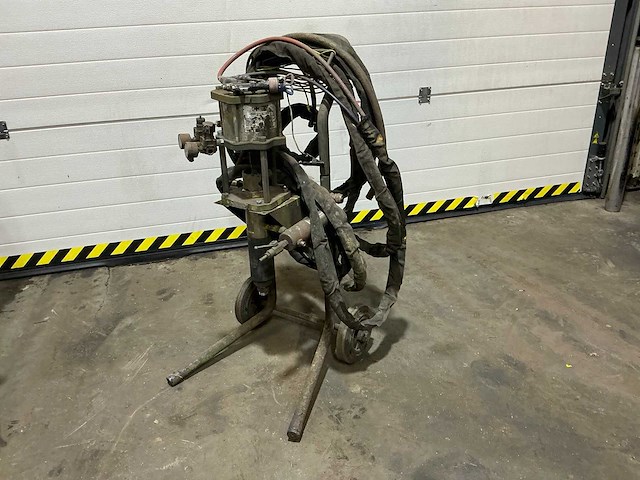 Hogg pneumatic verfspuitmachine - afbeelding 2 van  7