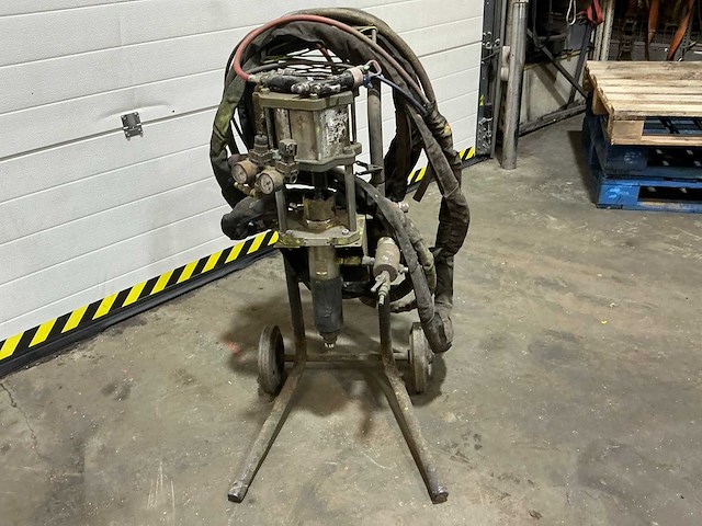 Hogg pneumatic verfspuitmachine - afbeelding 3 van  7