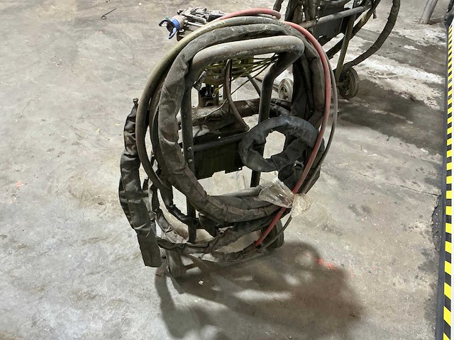 Hogg pneumatic verfspuitmachine - afbeelding 6 van  7