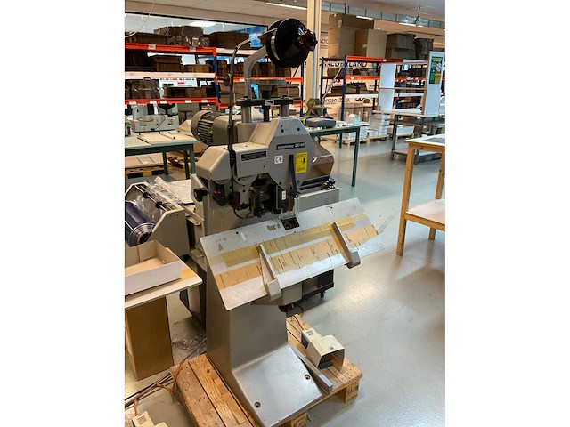 Hohner economy 25/40 hechtmachine - afbeelding 3 van  5