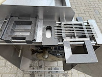 Holac - blokjessnijder - vleesvormper - afbeelding 2 van  5