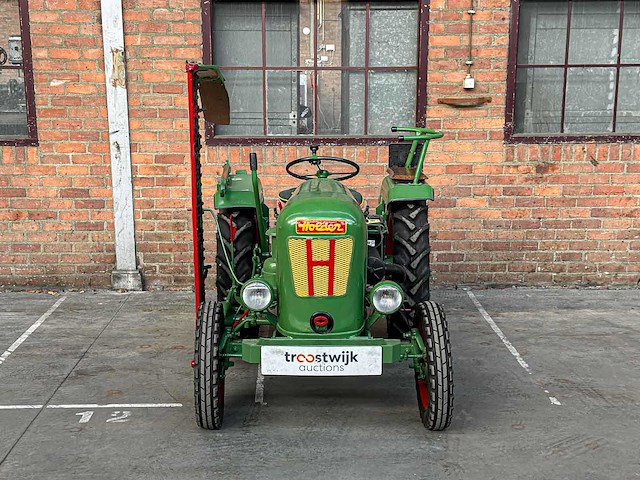 Holder 1955 1-cilinder oldtimer tractor + originele melkwagen, trh-44-x - afbeelding 10 van  48