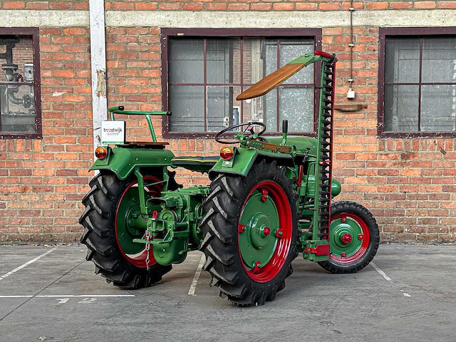 Holder 1955 1-cilinder oldtimer tractor + originele melkwagen, trh-44-x - afbeelding 25 van  48