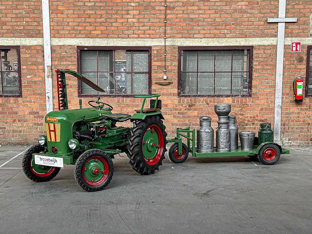 Holder 1955 1-cilinder oldtimer tractor + originele melkwagen, trh-44-x - afbeelding 45 van  51