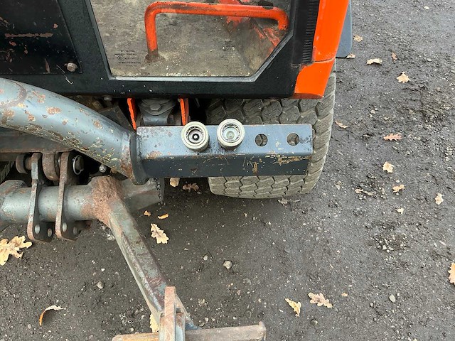 Holder 202 vierwielaangedreven landbouwtractor - afbeelding 7 van  42