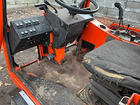 Holder 202 vierwielaangedreven landbouwtractor - afbeelding 16 van  42