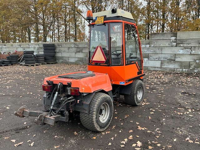 Holder 202 vierwielaangedreven landbouwtractor - afbeelding 38 van  42