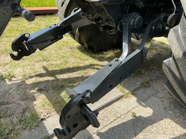 Holder c860 vierwielaangedreven kniktractor - afbeelding 5 van  26
