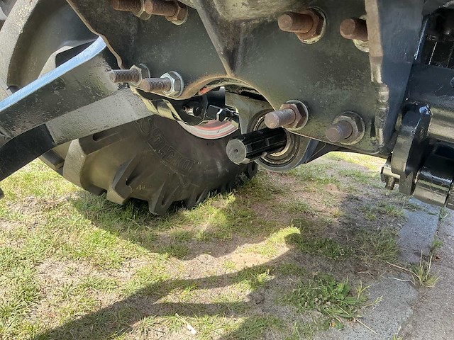 Holder c860 vierwielaangedreven kniktractor - afbeelding 6 van  26