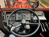 Holder c860 vierwielaangedreven kniktractor - afbeelding 11 van  26