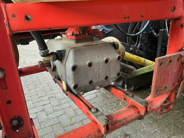 Holder is1000 gedragen veldspuit 21m - afbeelding 10 van  20