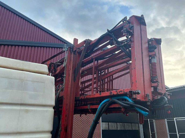 Holder is1000 gedragen veldspuit 21m - afbeelding 15 van  20