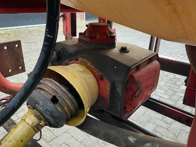 Holder is1000 gedragen veldspuit 21m - afbeelding 17 van  20