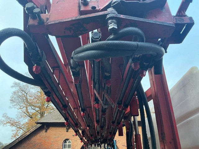 Holder is1000 gedragen veldspuit 21m - afbeelding 19 van  20