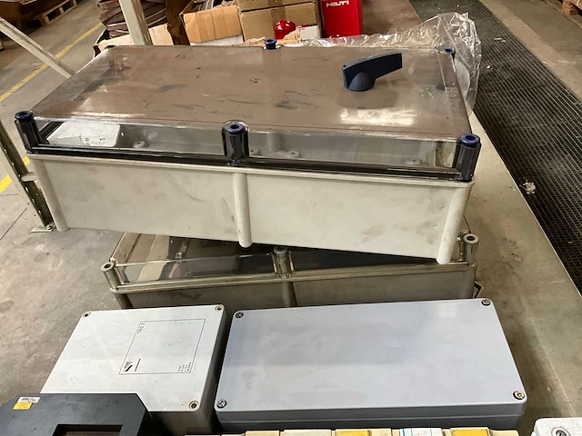 Holec partij schakelkasten - afbeelding 7 van  8