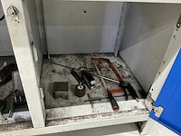 Holen werkbank met inhoud - afbeelding 4 van  7