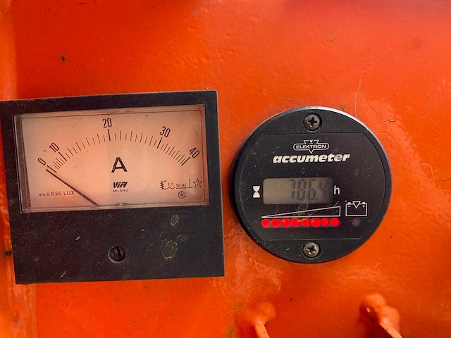 Holland lift - 2014 - x 150 el 16 - schaar hoogwerker - afbeelding 2 van  18