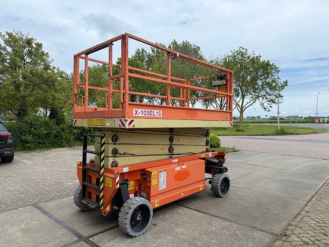 Holland lift - 2014 - x 150 el 16 - schaar hoogwerker - afbeelding 1 van  18