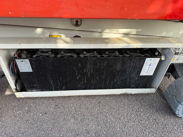 Holland lift - 2015 - y64el14 - hoogwerker - afbeelding 10 van  11