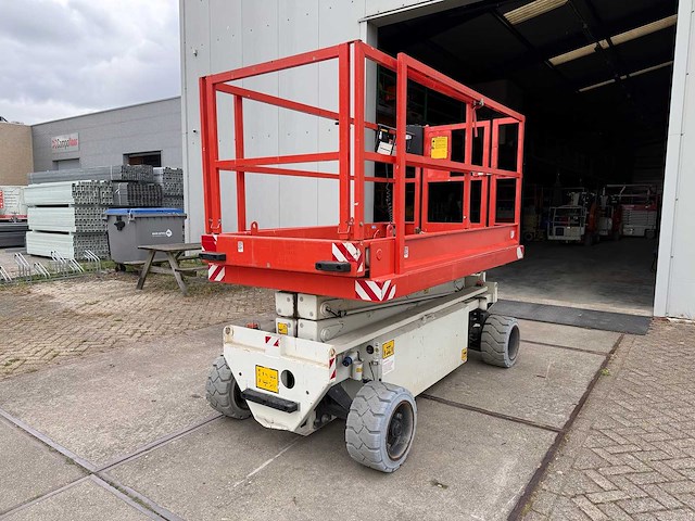 Holland lift - 2016 - hl-84 e14 - schaar hoogwerker - afbeelding 1 van  9