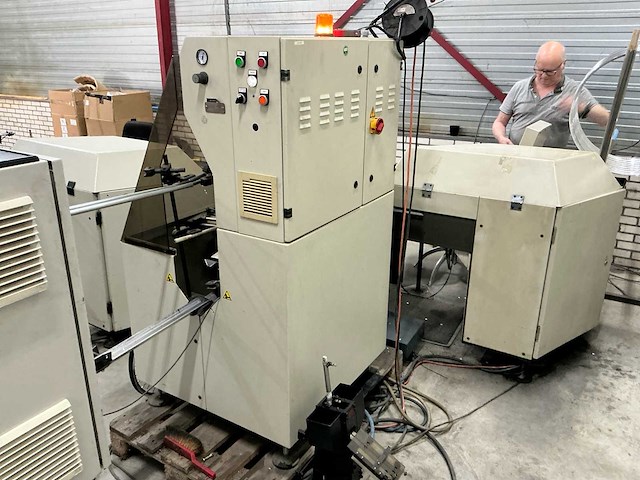 Holland mechanics dc-c + hb-a + cs-a fiets wiel productielijn - afbeelding 13 van  16