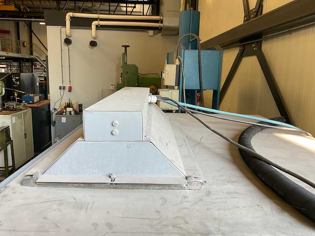 Holland mineraal straalcabine met centrale stofzuiger - afbeelding 4 van  9