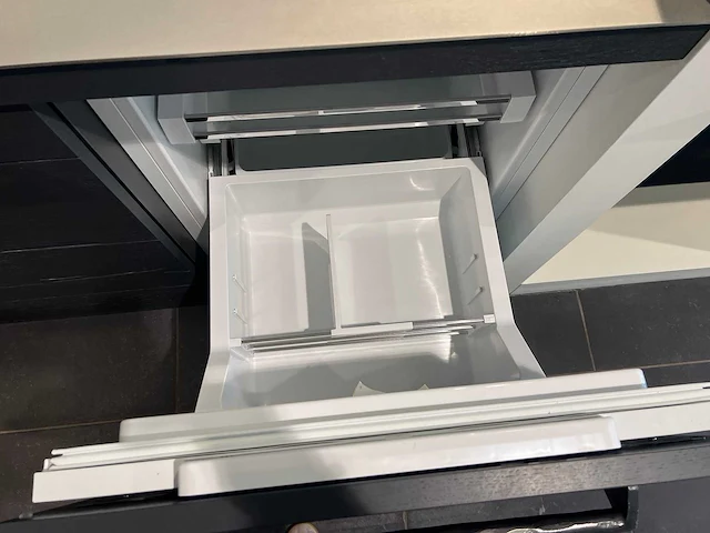 Hollands maatwerk® - showroomkeuken met apparatuur - afbeelding 18 van  44