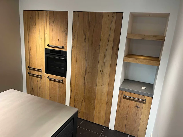 Hollands maatwerk® - showroomkeuken met apparatuur - afbeelding 22 van  44