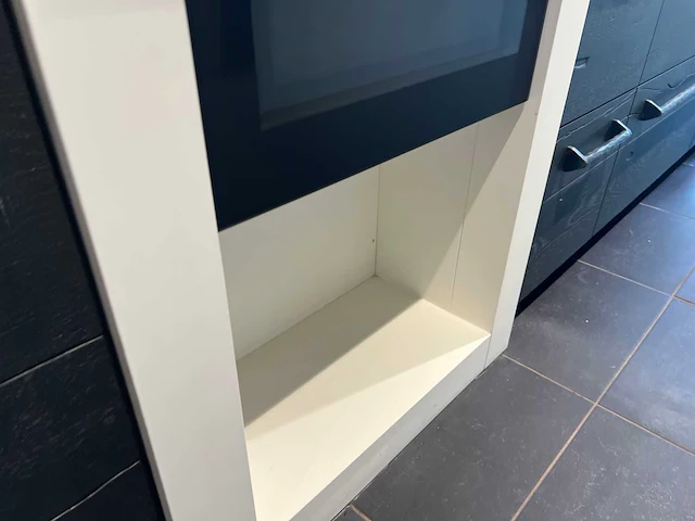 Hollands maatwerk® - showroomkeuken met apparatuur - afbeelding 37 van  44
