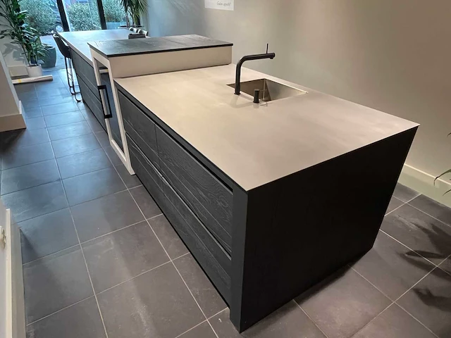 Hollands maatwerk® - showroomkeuken met apparatuur - afbeelding 4 van  44