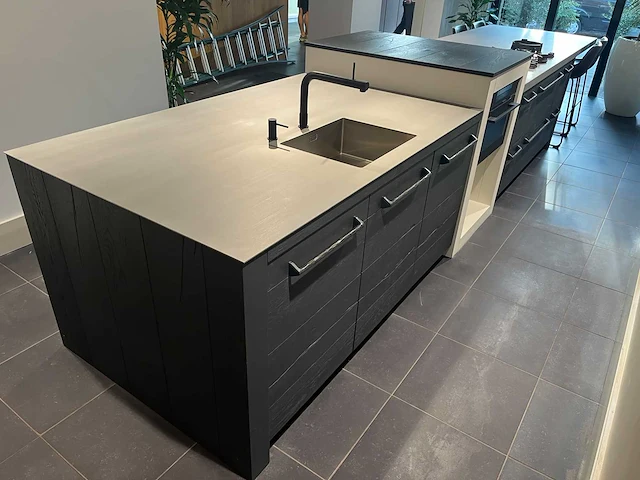 Hollands maatwerk® - showroomkeuken met apparatuur - afbeelding 6 van  44