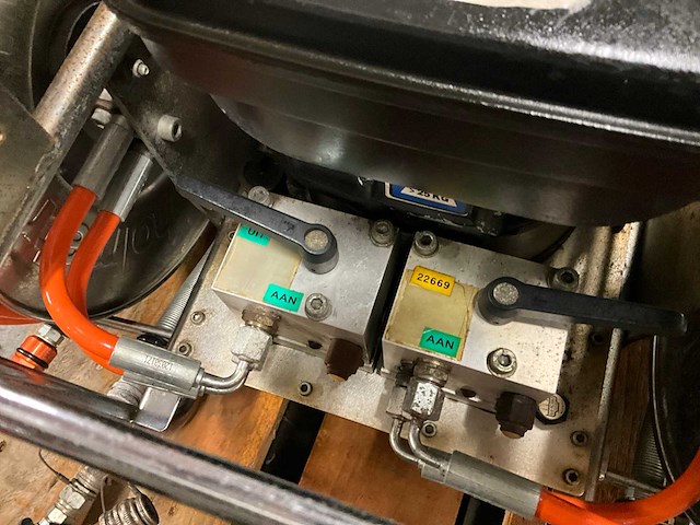 Holmatro 2061pu25m hydraulisch aggregaat - afbeelding 7 van  8