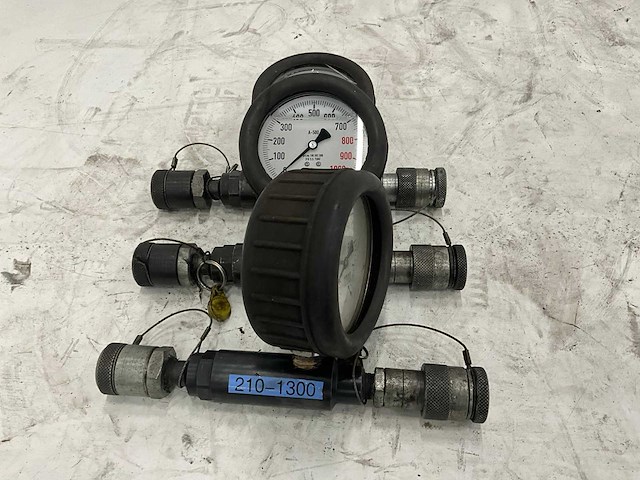 Holmatro & enfm manometer (3x) - afbeelding 1 van  4