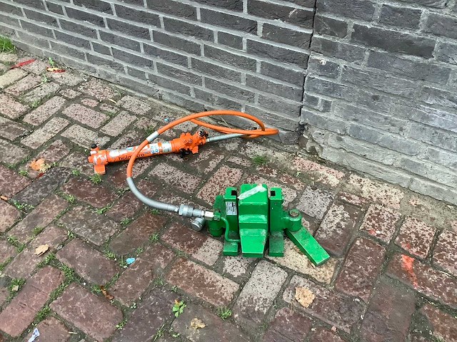 Holmatro htw300b afpersmachine - afbeelding 1 van  4