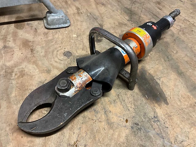 Holmatro hydraulische schaar - afbeelding 2 van  5