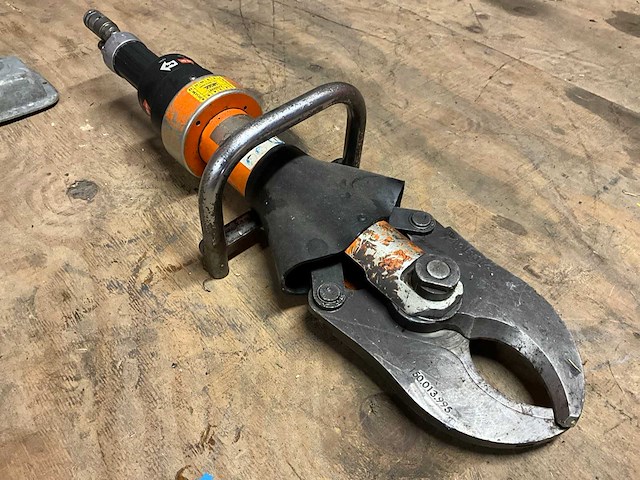 Holmatro hydraulische schaar - afbeelding 3 van  5