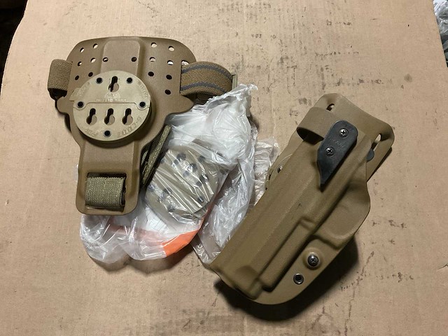 Holster set - afbeelding 1 van  3