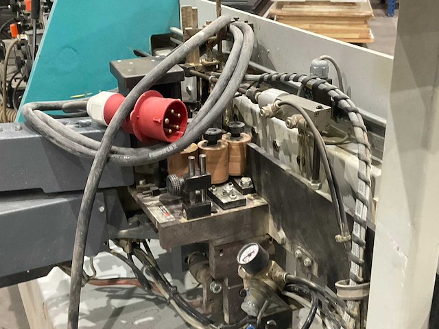 Holz her - 1998 - trim 1402 mfe pvc - kantenlijmmachine - afbeelding 4 van  15
