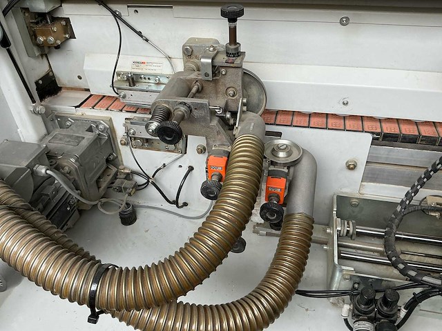 Holzher - 2008 - auriga - uno 1307 - kantaanlijmmachine - afbeelding 2 van  45