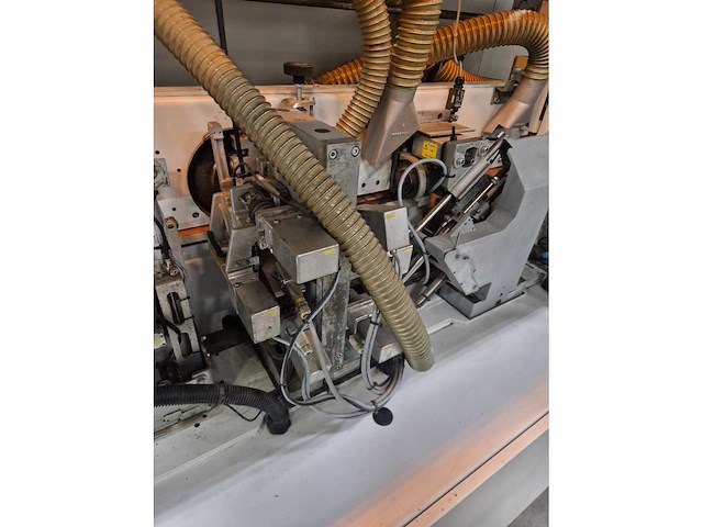 Holzher - 2010 - 1334 arcus - cnc kantenaanlijmmachine - afbeelding 7 van  19