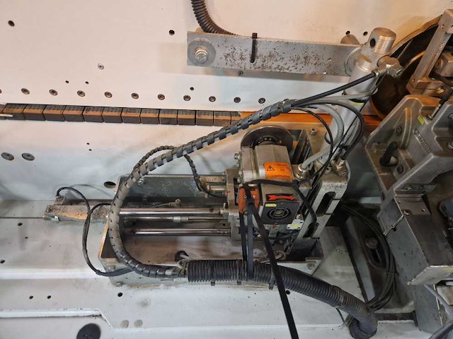 Holzher - 2010 - 1334 arcus - cnc kantenaanlijmmachine - afbeelding 9 van  19