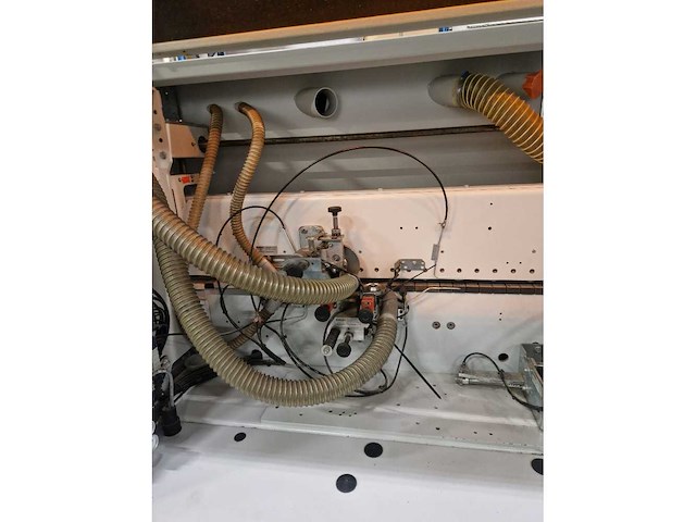 Holzher - 2010 - 1334 arcus - cnc kantenaanlijmmachine - afbeelding 10 van  19