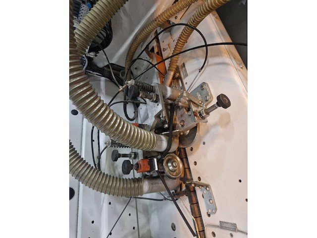 Holzher - 2010 - 1334 arcus - cnc kantenaanlijmmachine - afbeelding 11 van  19