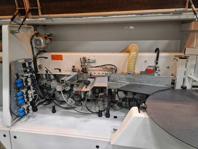 Holzher - 2010 - 1334 arcus - cnc kantenaanlijmmachine - afbeelding 11 van  12