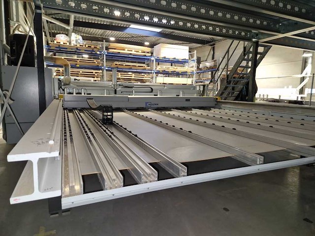 Holzma - 2001 - hpp 82/43/43 optimat - platen opdeelzaagmachine - afbeelding 6 van  8