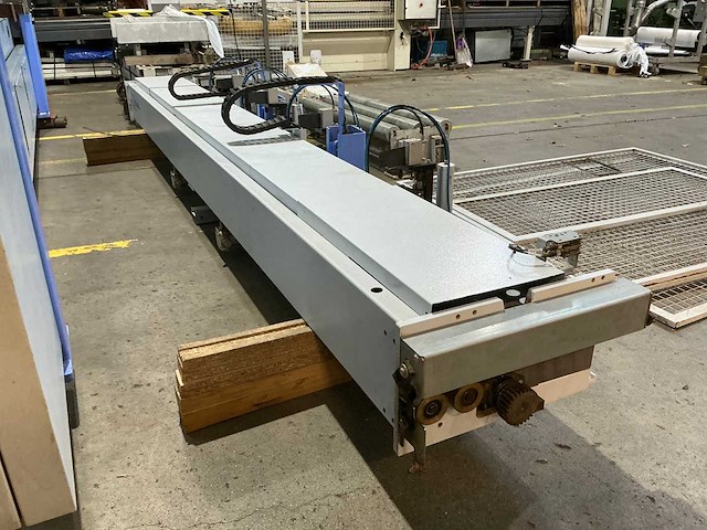 Holzma - 2016 - hpl 400/43/16 - platen opdeelzaagmachine - afbeelding 14 van  36