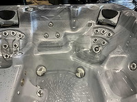 Home hot tubs jacuzzi - afbeelding 17 van  17