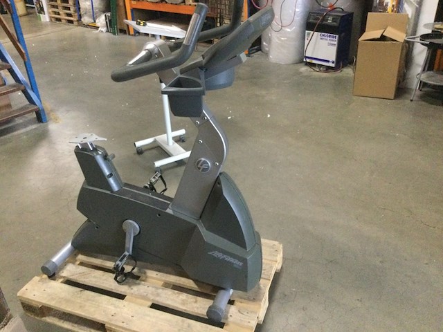 Hometrainer, zadel mist life fitness, 95 ci, grijs - afbeelding 3 van  5