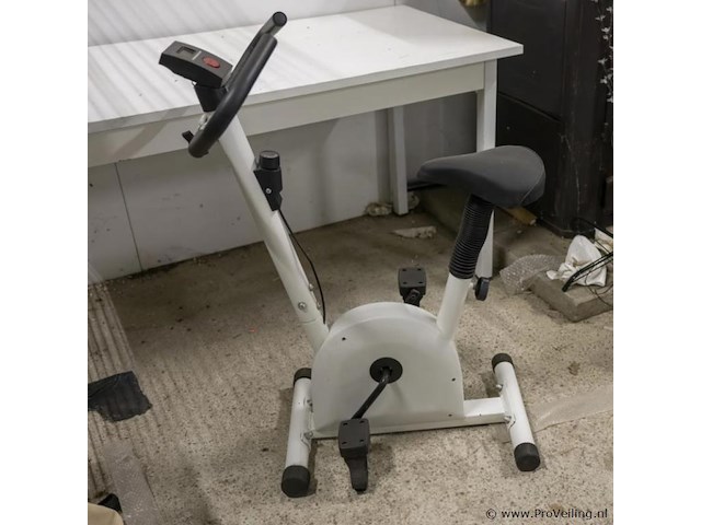 Hometrainer - afbeelding 1 van  3